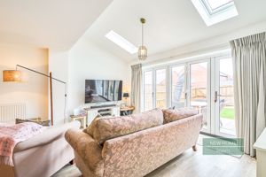 Photo 19- click for photo gallery